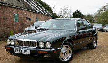 JAGUAR XJ EXECUTIVE (X300) 3.2 AUTO – FSH – 33K full