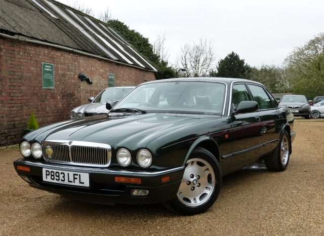 JAGUAR XJ EXECUTIVE (X300) 3.2 AUTO – FSH – 33K full