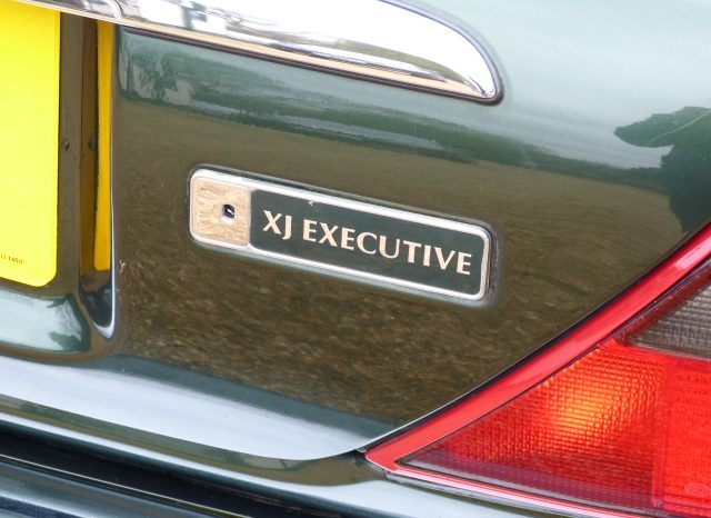 JAGUAR XJ EXECUTIVE (X300) 3.2 AUTO – FSH – 33K full