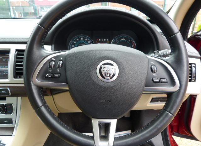 JAGUAR XF 3.0 LUXURY (REVERSE CAMERA) 1 PREVIOUS OWNER – 35K full